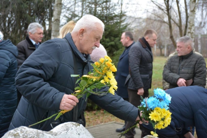   У Дубні вшанували памʼять учасників бойових дій на територіях інших держав