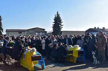 Дубенська громада віддала останню шану Героям Олегу Перетятку та Вадиму Донцову