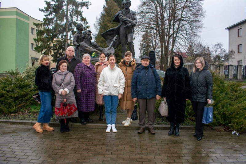   Дубно прийняло Шевченківську естафету від Радивилівської громади