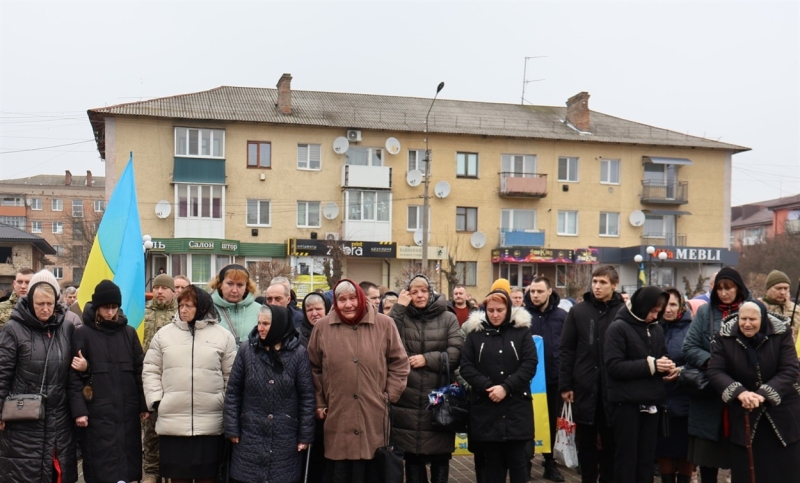 У Сарнах попрощалися з гранатометником «Поліських вовків» Василем Власюком