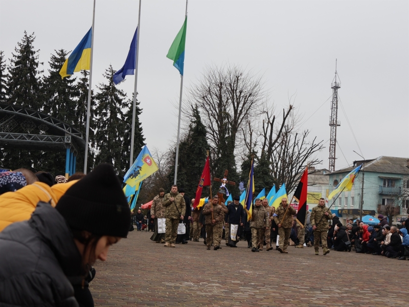 У Сарнах попрощалися з гранатометником «Поліських вовків» Василем Власюком