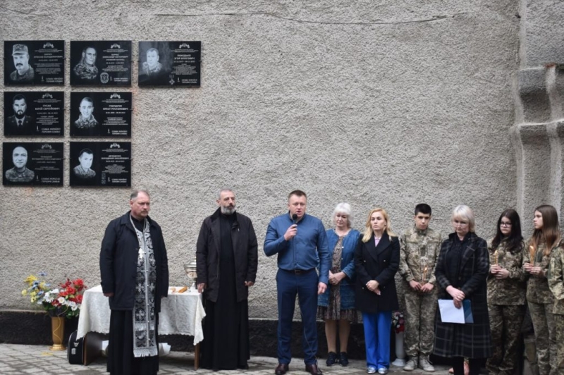   У Дубні відкрили меморіальну дошку Герою Ігорю Покідьку