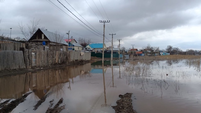 У Росії прорвало дамбу – вода затоплює міста (ФОТО/ВІДЕО)