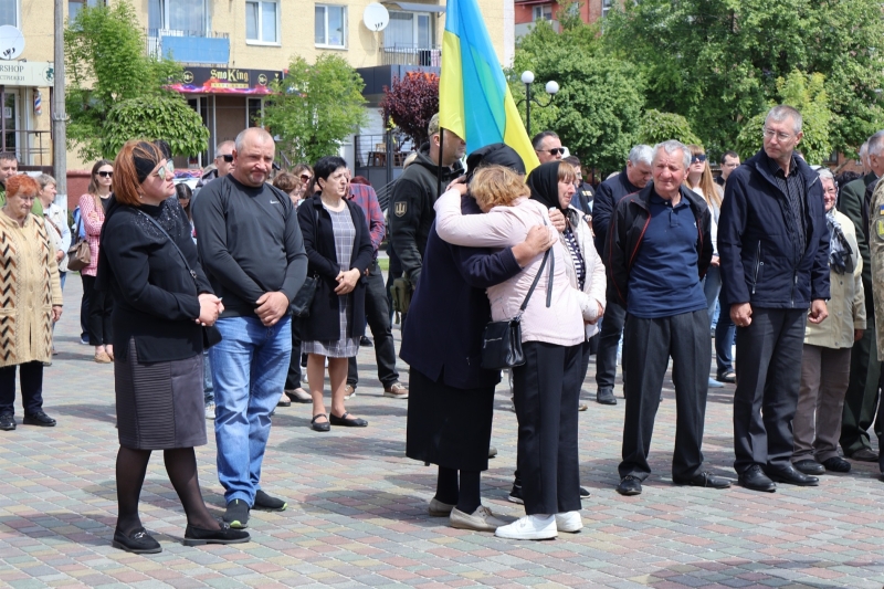 Двічі ставав до лав ЗСУ для захисту України: в Сарнах попрощалися з Василем Бовгірою