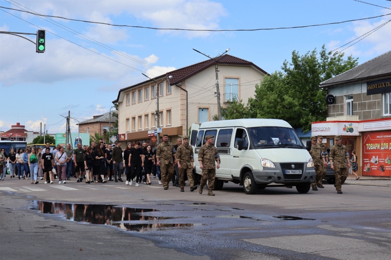 Останній бій «Сокола»: в Сарнах попрощалися з Назаром Балановичем