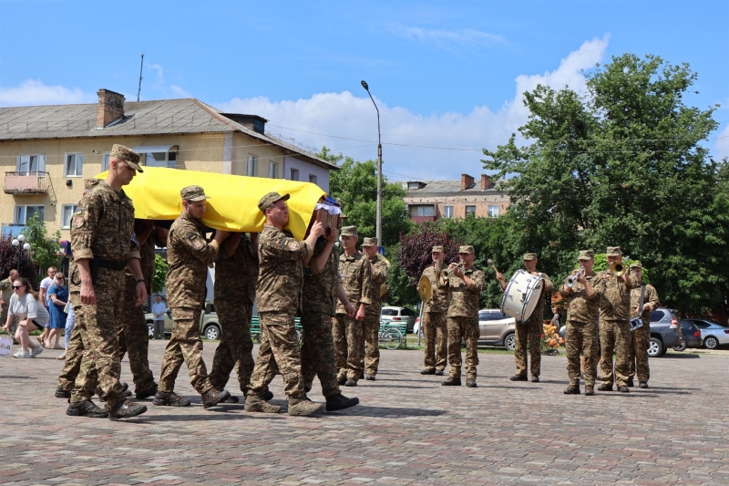 Останній бій «Сокола»: в Сарнах попрощалися з Назаром Балановичем