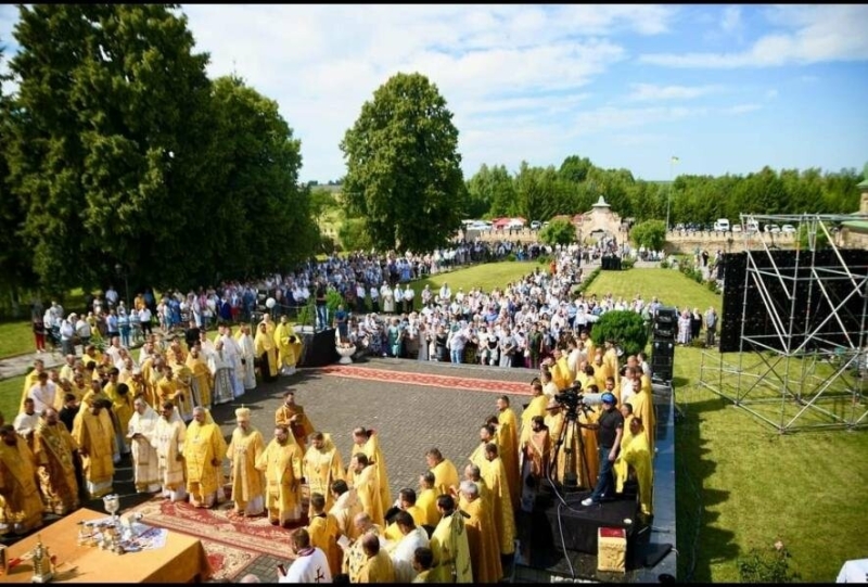 На Рівненщині Епіфаній провів літургію та панахиду за загиблими Героями