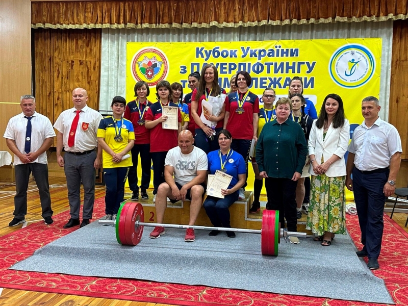 На Кубку України з пауерліфтингу спортсменка з Сарн здобула два срібла