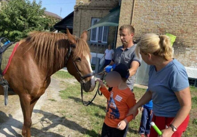 На Рівненщині дітей з порушеннями розвитку лікують іпотерапією