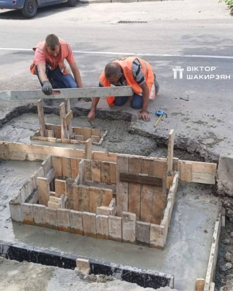 Комунальники у Рівному взялися за зливову каналізацію, яка була в критичному стані