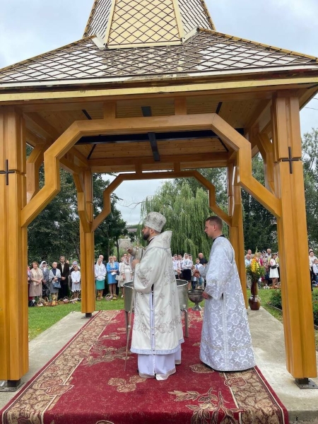 Митрополит Іларіон на храмове свято відвідав парафію у Дубні (ФОТО)