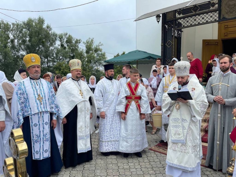 Митрополит Іларіон на храмове свято відвідав парафію у Дубні (ФОТО)