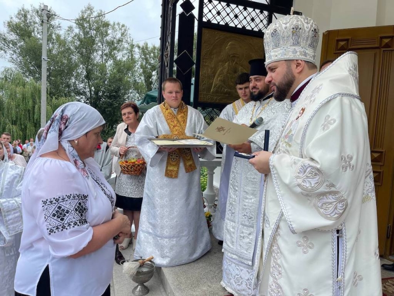 Митрополит Іларіон на храмове свято відвідав парафію у Дубні (ФОТО)