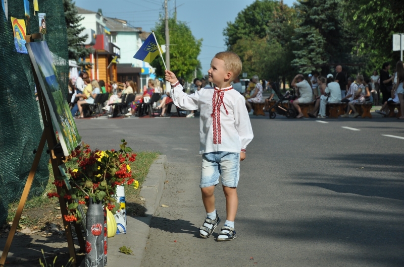 Пиріг Незалежності: Сарни долучилися до заснування нової кулінарної традиції українців