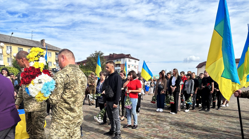 У Сарнах попрощалися з мінометником Сергієм Бартошем