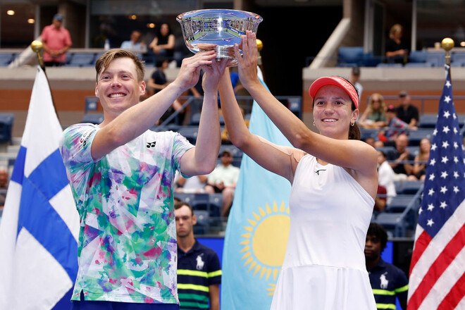 ВІДЕО. Чемпіон US Open розбив ракетку об коліно після прикрої помилки