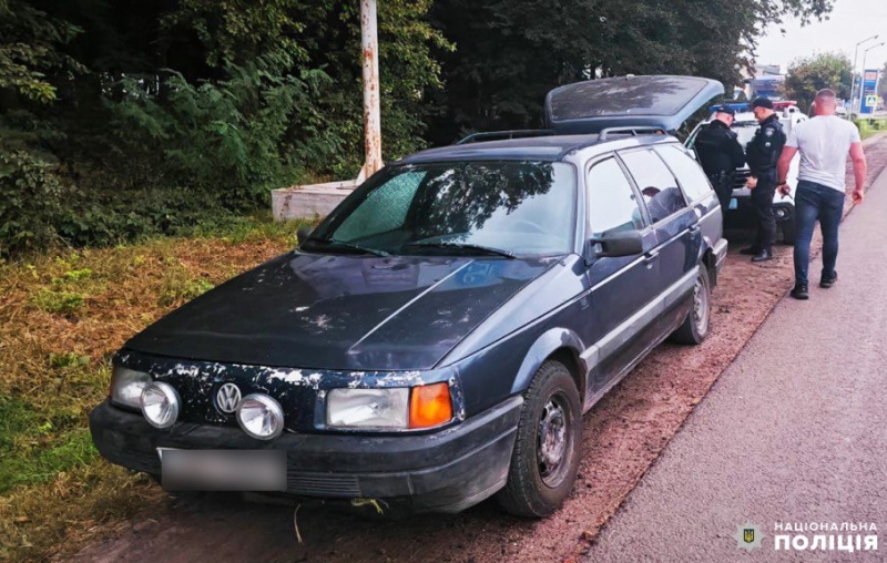 Військовий залишив авто поблизу рівненської АЗС – його вкрали