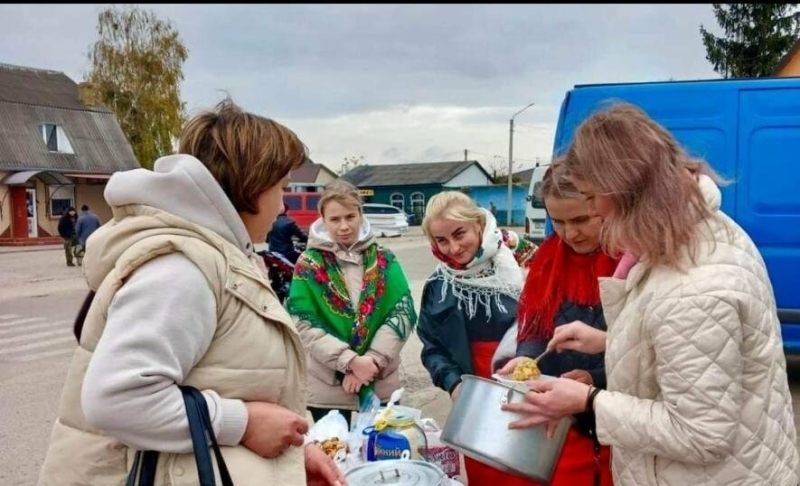 На Рівненщині дитячий садок на благодійному ярмарку зібрав понад 32 тисячі гривень для ЗСУ