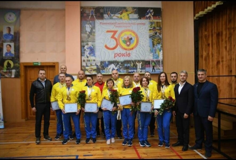 У Рівному відзначили переможців чемпіонату світу з пауерліфтингу