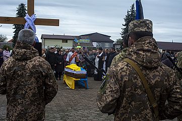 Дубенчани віддали останню шану воїну-Герою Руслану Редьку