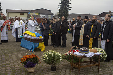 Дубенчани віддали останню шану Захиснику України Андрію Архіпову