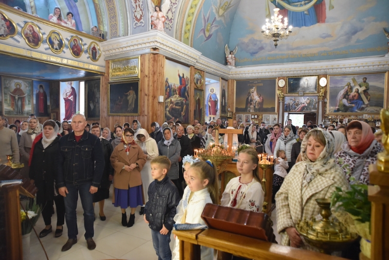 Митрополит Рівненський і Острозький Іларіон очолив святкове богослужіння у Млинові (ФОТО)