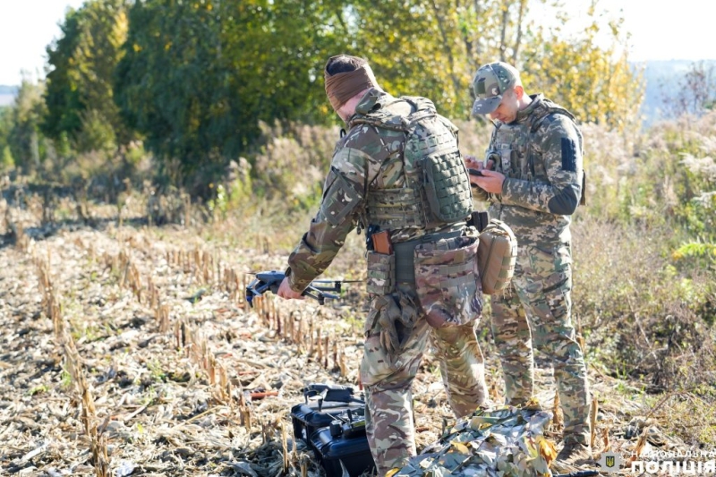 Підозроють у подвійному вбивстві: на Дубенщині розшукують зловмисника