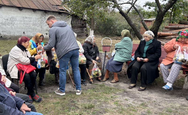 Святковий концерт і щоденна допомога: як вітали підопічних Центру надання соціальних послуг у Сарнах