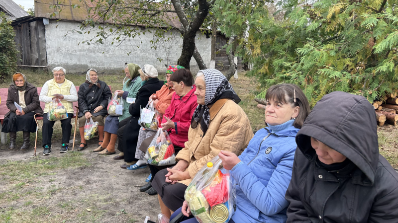 Святковий концерт і щоденна допомога: як вітали підопічних Центру надання соціальних послуг у Сарнах