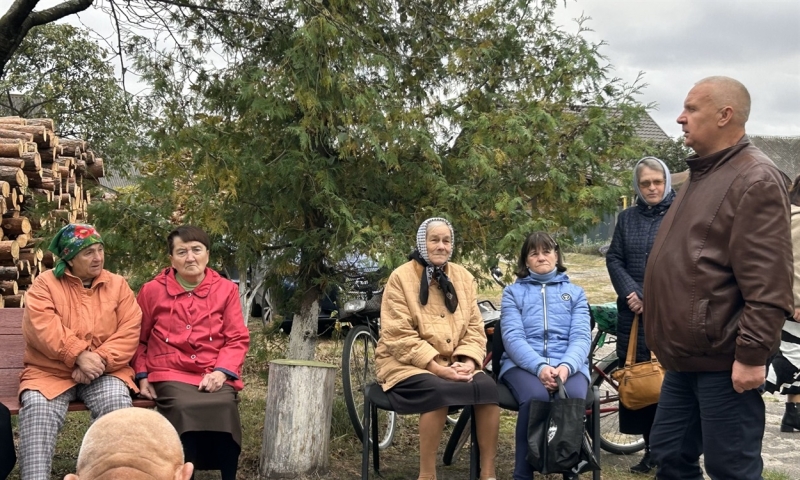 Святковий концерт і щоденна допомога: як вітали підопічних Центру надання соціальних послуг у Сарнах