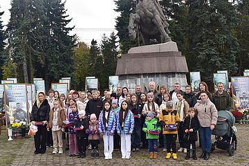 У Дубні дітям загиблих Героїв вручено обереги «Батьківське серце»