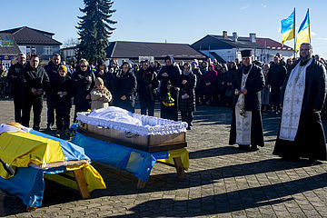 Дубенчани віддали останню шану земляку-Герою Андрію ГЛІВЦІ