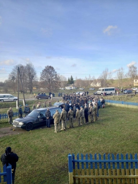 Дубенщина попрощалася зі свої Героєм Денисом Перетою