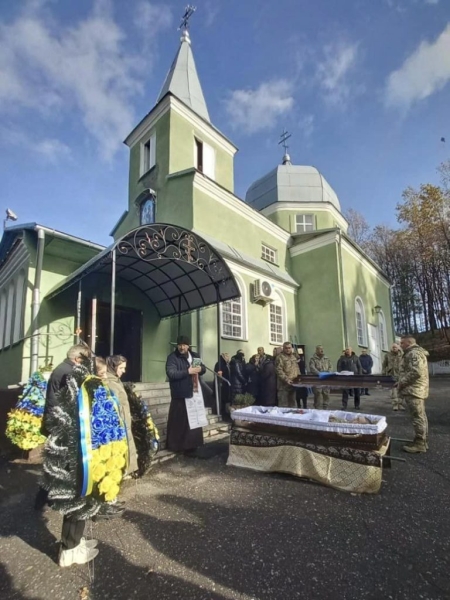 Дубенщина попрощалася зі свої Героєм Денисом Перетою