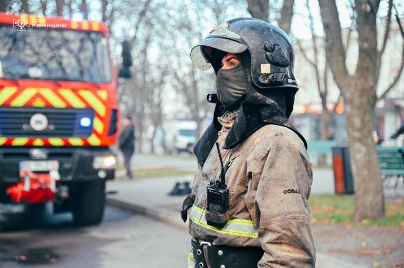 Пожежа в центрі Сарн: що відомо про загоряння