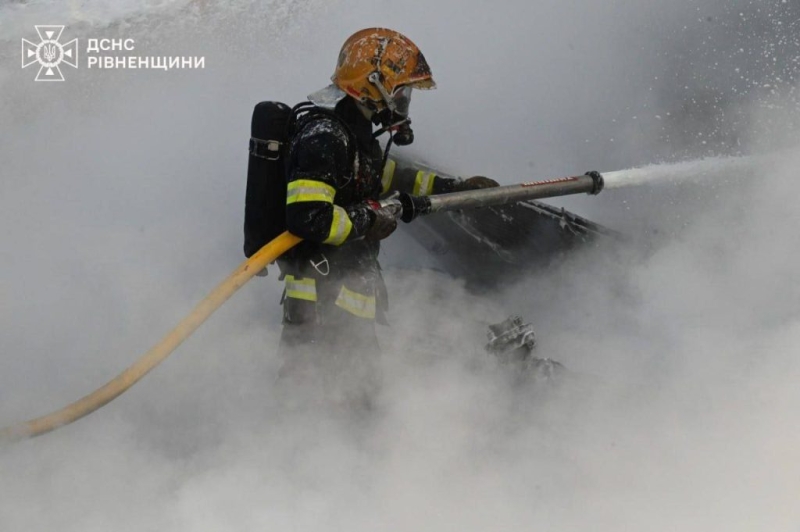 СБУ розпочала кримінальне провадження за фактом ворожого обстрілу об’єкта інфраструктури на Рівненщині