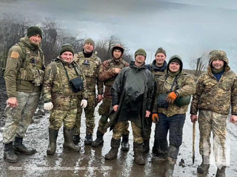 Виконував завдання на Курщині: старшого сержанта “Волинь” нагородили відзнакою “Хрест підтримки”