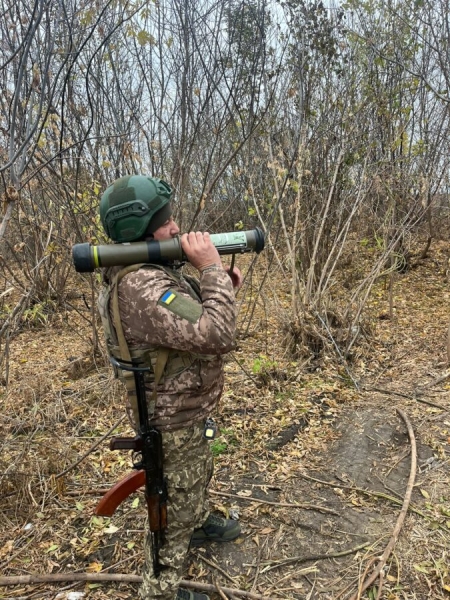 “Маємо великі втрати, але гідно боремось із ворогом”. Історія військового з Сарненщини, який третій рік боронить Україну