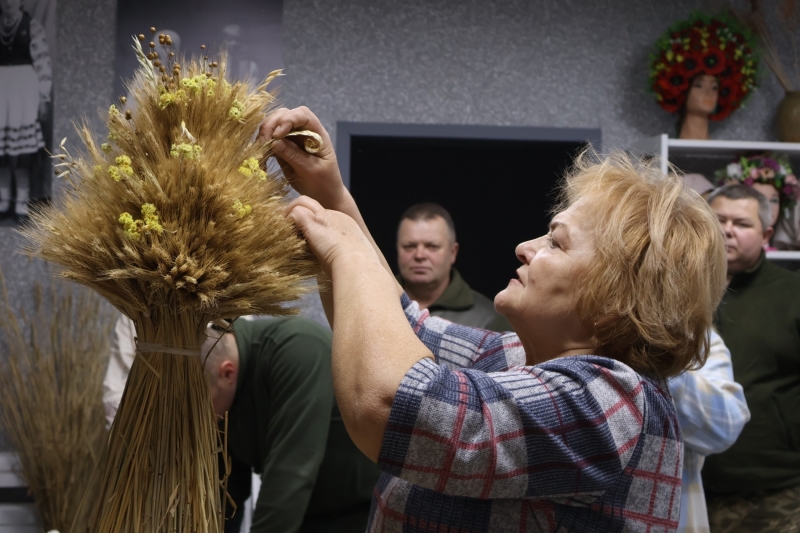 «Оберіг.300»: військові із Сарн створили спільний різдвяний дідух