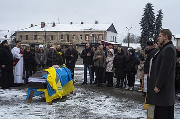 У Дубні попрощалися з захисником України Сергієм Шевчуком