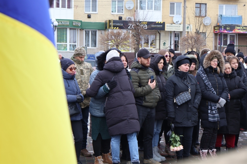 У Сарнах попрощалися з солдатом Юрієм Андрєєвим