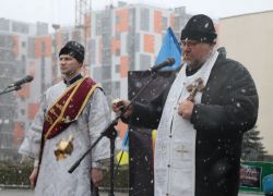 У Вараській громаді вшанували пам'ять Героїв Небесної Сотні