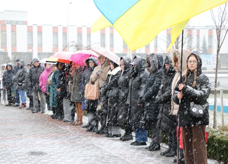 У Вараській громаді вшанували пам'ять Героїв Небесної Сотні