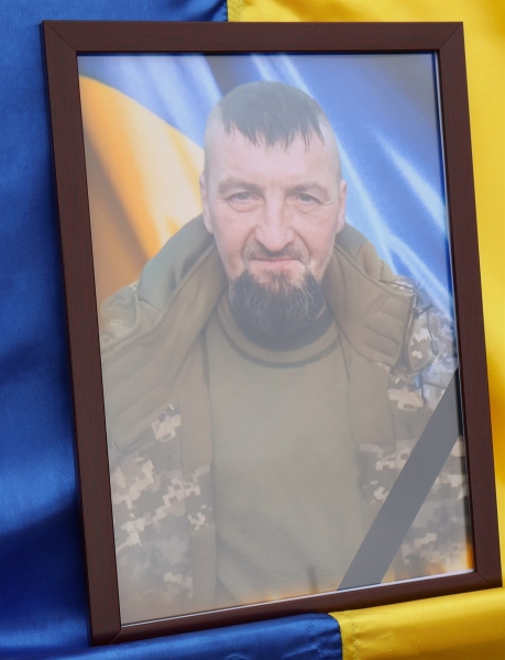 У Сарнах попрощалися з бійцем бригади «Маґура» Сергієм Нікітчуком